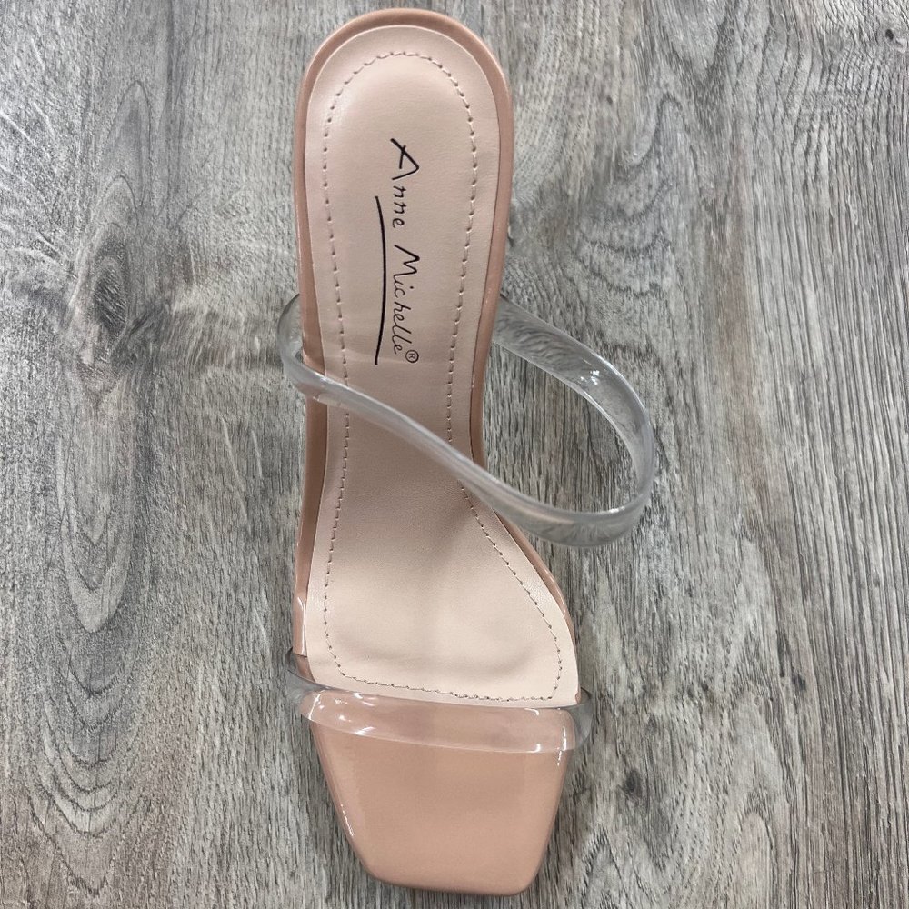 Anne Michelle Heel Nude